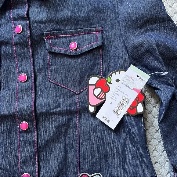 NWT Hello kitty button up - Picture 8 of 10